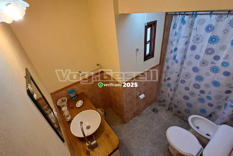 Alquilo Cabaña Maumi en Villa Gesell zona Barrio Norte a 150 mts de la Playa