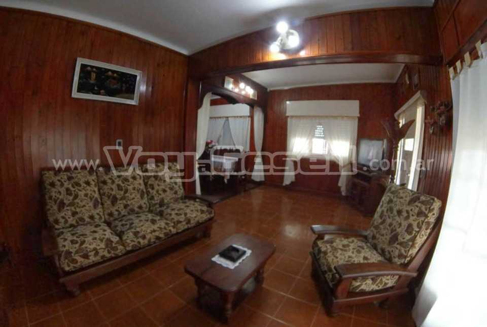 Alquilo Casa Meliara  en Villa Gesell zona Centro a 50 Mts de la Playa 