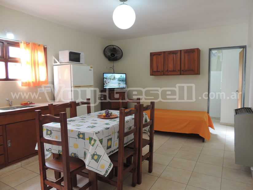 Alquilo Departamento Merlo en Villa Gesell zona Sur a 800 mts de la Playa 