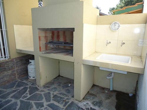 Alquilo Casa MI GAEL en Villa Gesell zona Centro a 600 Mts de la Playa 