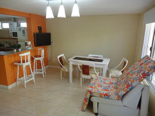 Alquilo Casa MI GAEL en Villa Gesell zona Centro a 600 Mts de la Playa 