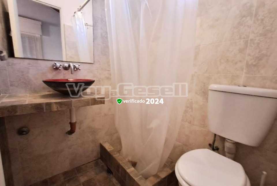 Alquilo Casa Mi Paquita en Villa Gesell zona Centro a 170 mts de la Playa