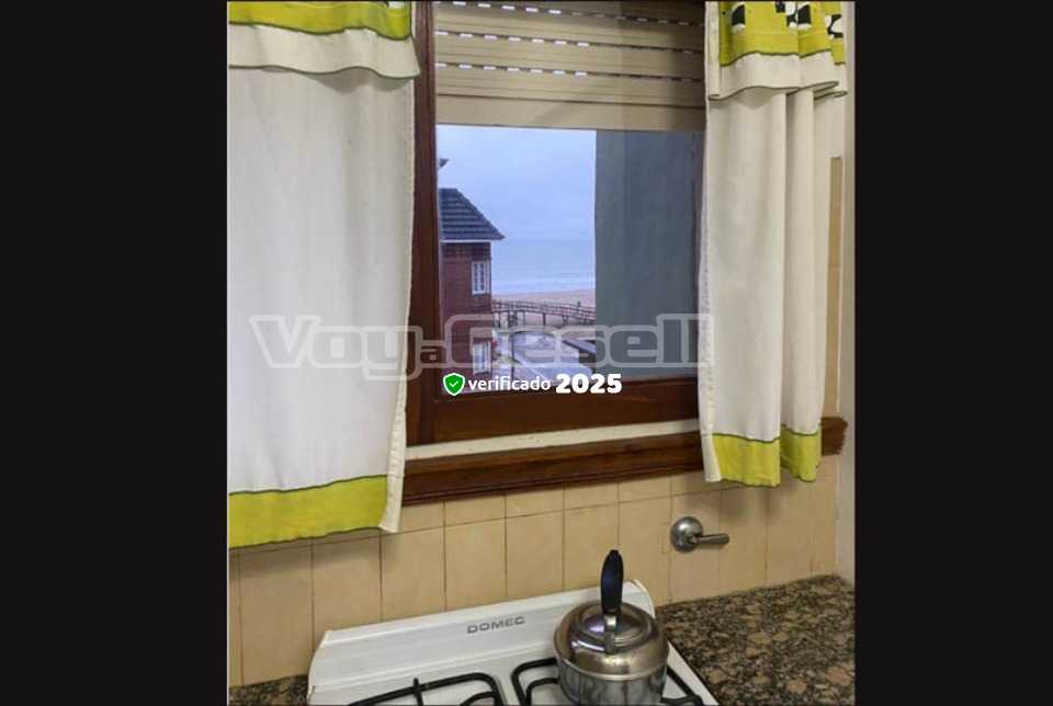 Alquilo Departamento Mirasoles 3B en Villa Gesell zona Centro Comercial a 80 Mts de la Playa 