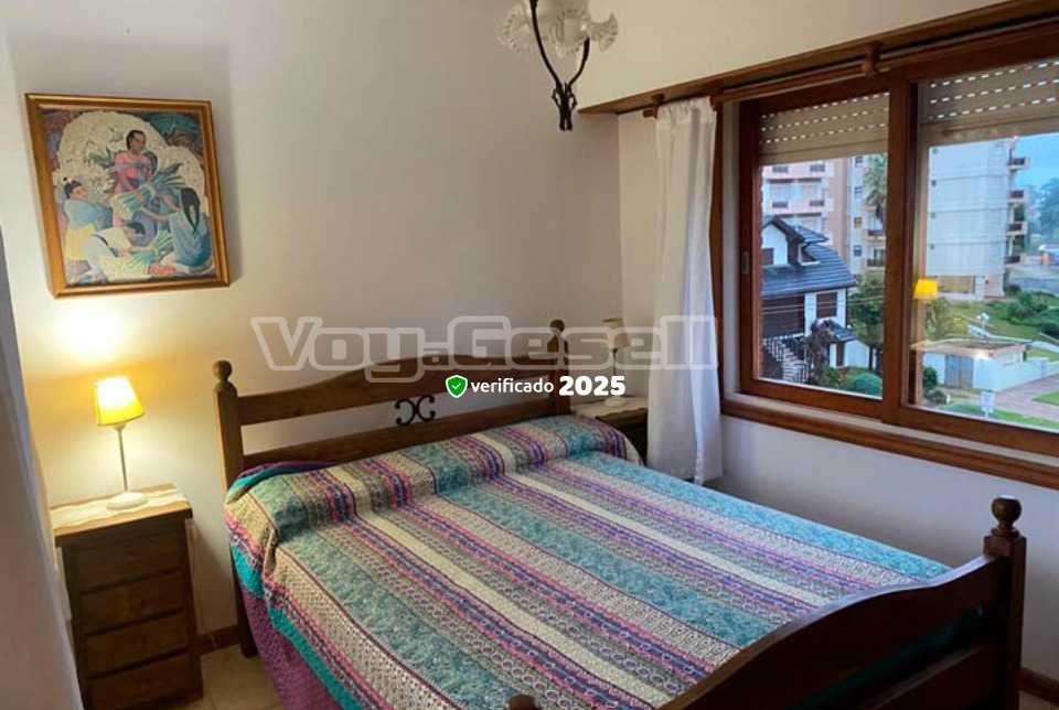 Alquilo Departamento Mirasoles 3B en Villa Gesell zona Centro Comercial a 80 Mts de la Playa 