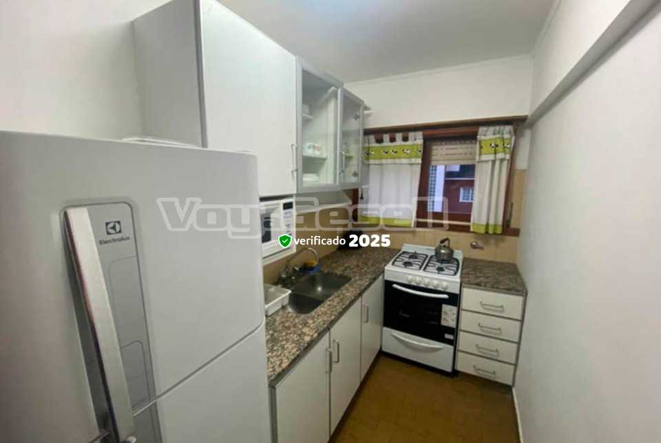 Alquilo Departamento Mirasoles 3B en Villa Gesell zona Centro Comercial a 80 Mts de la Playa 