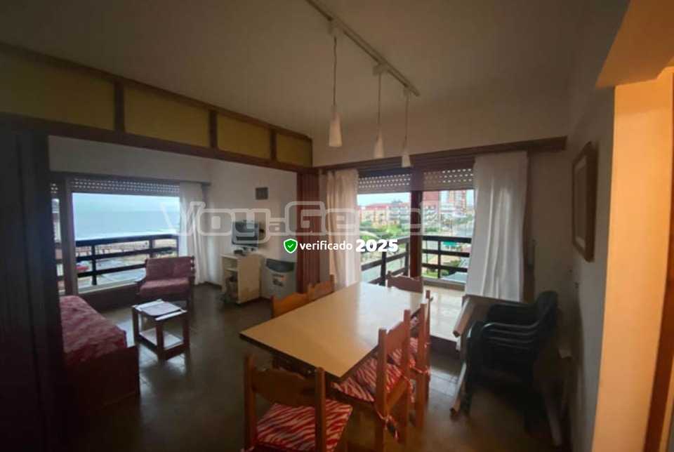 Alquilo Departamento Mirasoles 3B en Villa Gesell zona Centro Comercial a 80 Mts de la Playa 