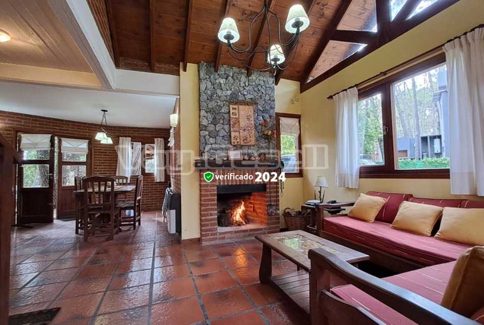 Alquilo Casa Mis Cocolones en Mar Azul zona  a 500 Mts de la Playa 