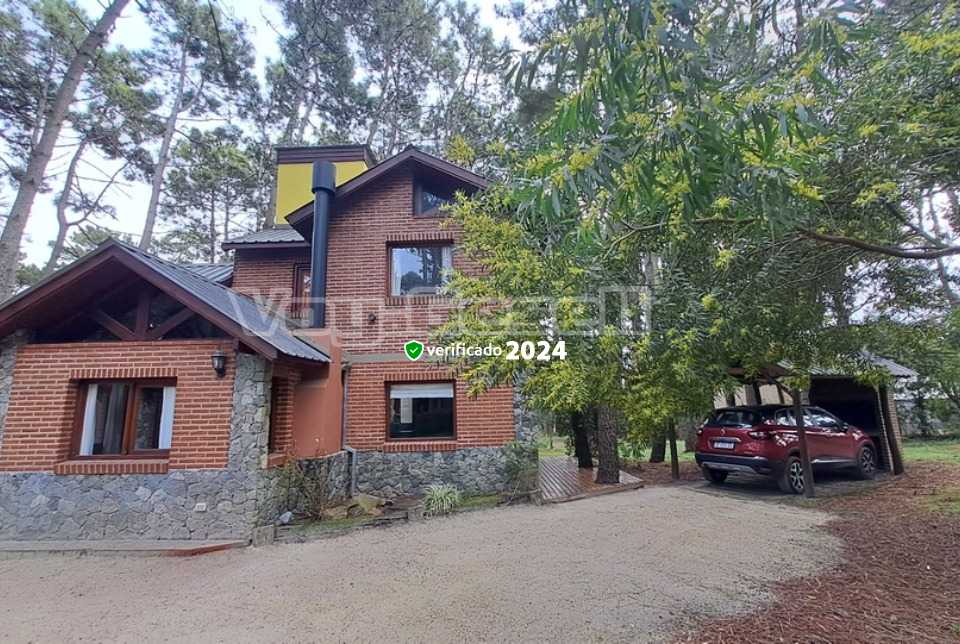 Alquilo Casa Mis Cocolones en Mar Azul zona  a 500 Mts de la Playa 