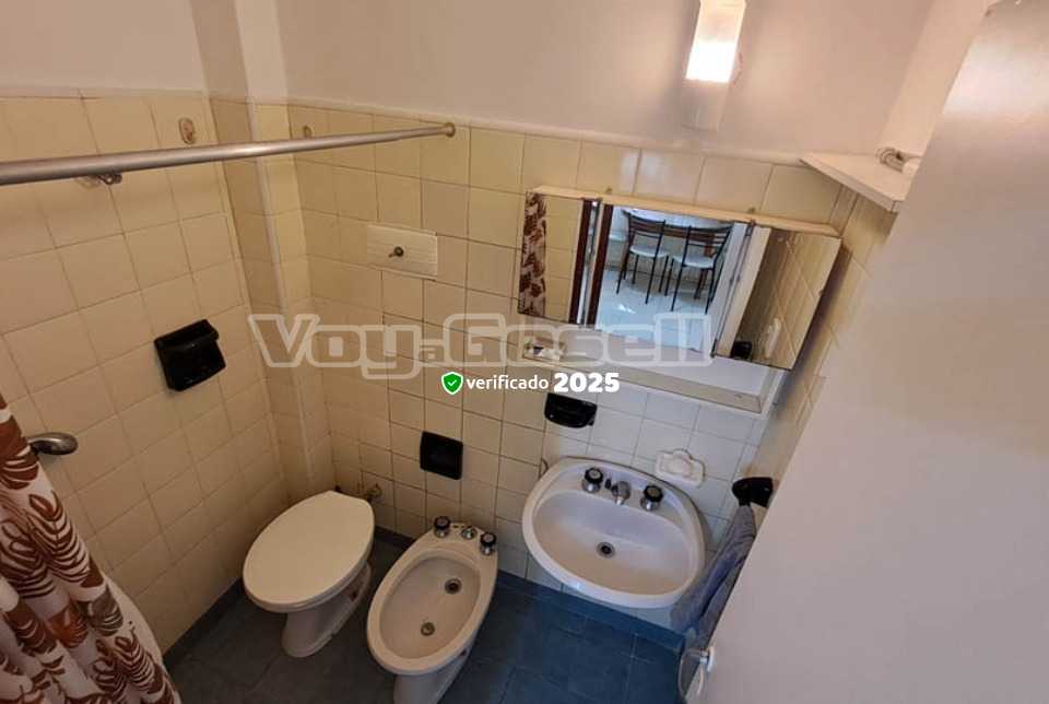 Alquilo Departamento Mont Blanc en Villa Gesell zona Barrio Norte a 150 Mts de la Playa 