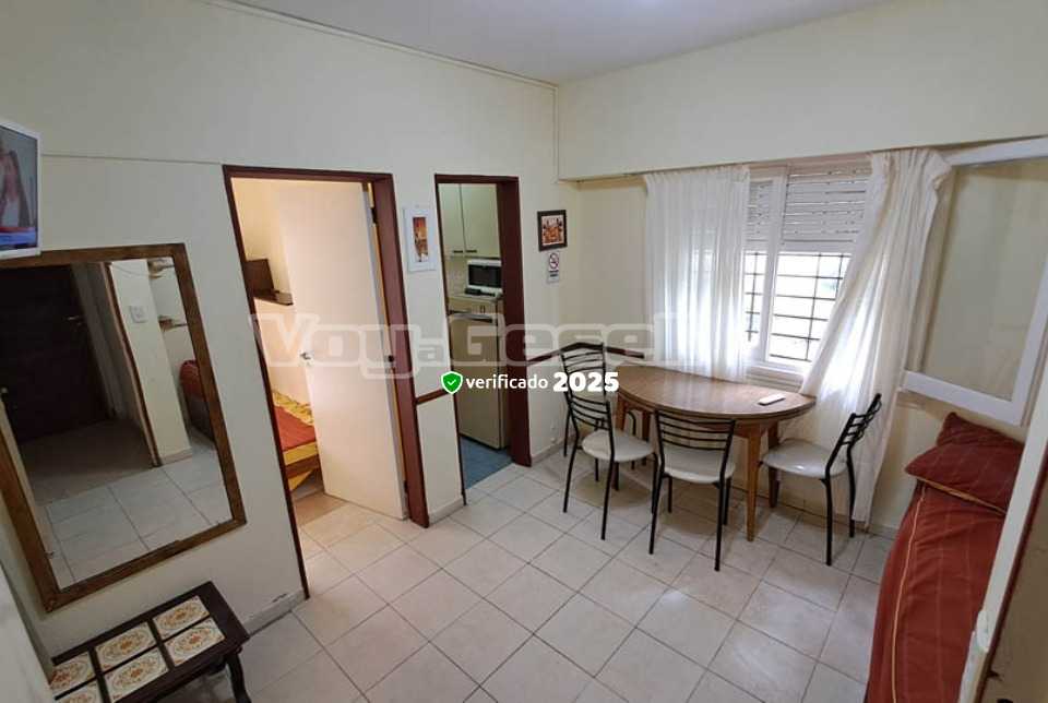 Alquilo Departamento Mont Blanc en Villa Gesell zona Barrio Norte a 150 Mts de la Playa 