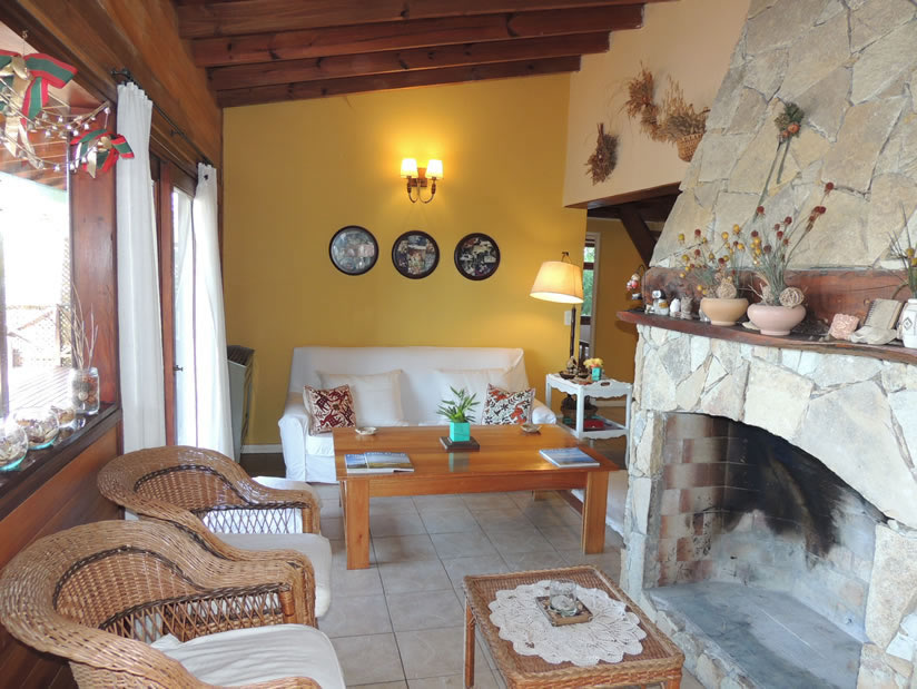 Alquilo Casa Monte Simon en Villa Gesell zona Barrio Norte a 500 Mts de la Playa