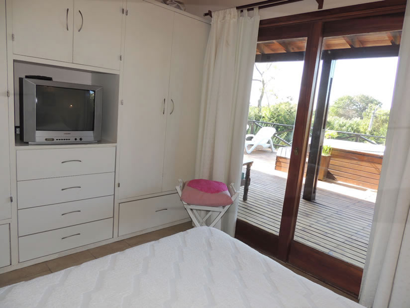 Alquilo Casa Monte Simon en Villa Gesell zona Barrio Norte a 500 Mts de la Playa