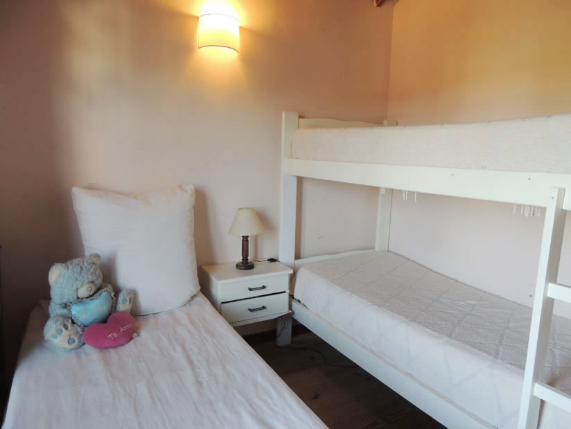 Alquilo Casa Monte Simon en Villa Gesell zona Barrio Norte a 500 Mts de la Playa