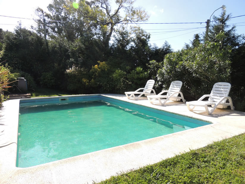 Alquilo Casa Monte Simon en Villa Gesell zona Barrio Norte a 500 Mts de la Playa 