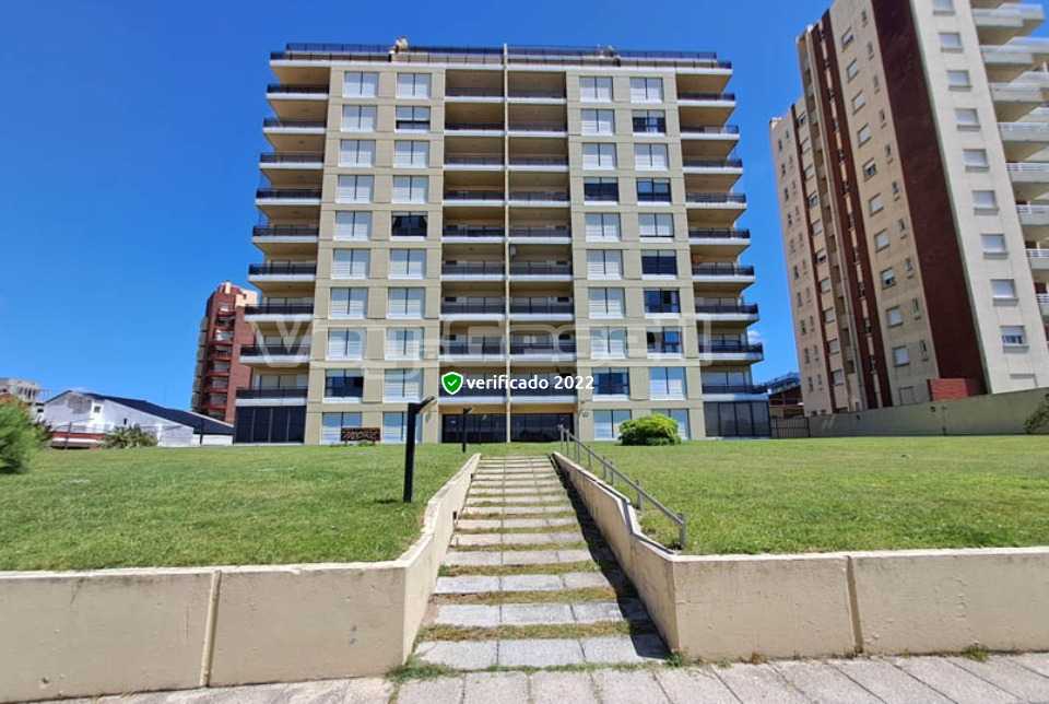 Alquilo Departamento More 1D en Villa Gesell zona Centro Comercial a 10 Mts de la Playa Frente al Mar