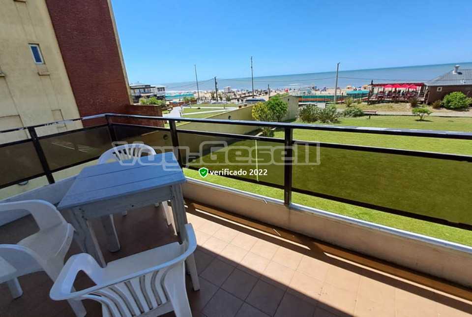 Alquilo Departamento More 1D en Villa Gesell zona Centro Comercial a 10 Mts de la Playa