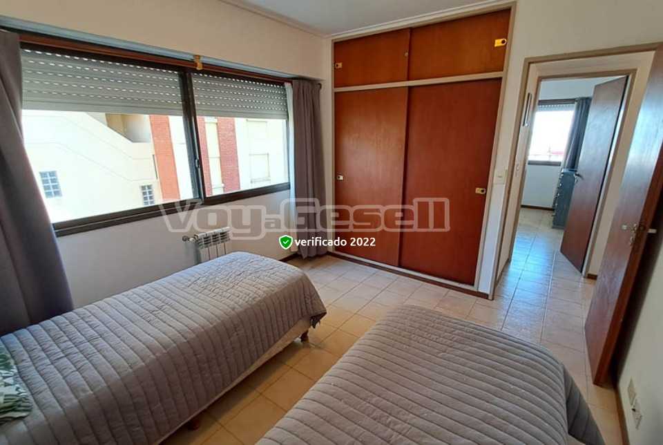 Alquilo Departamento More 1D en Villa Gesell zona Centro Comercial a 10 Mts de la Playa