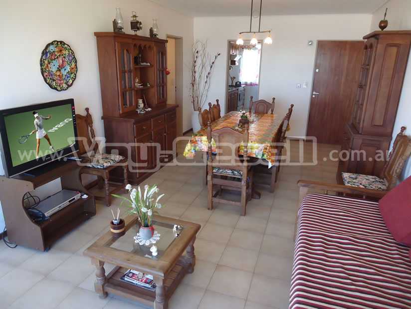 Alquilo Departamento More 3A en Villa Gesell zona Centro Comercial a 5 Mts de la Playa 