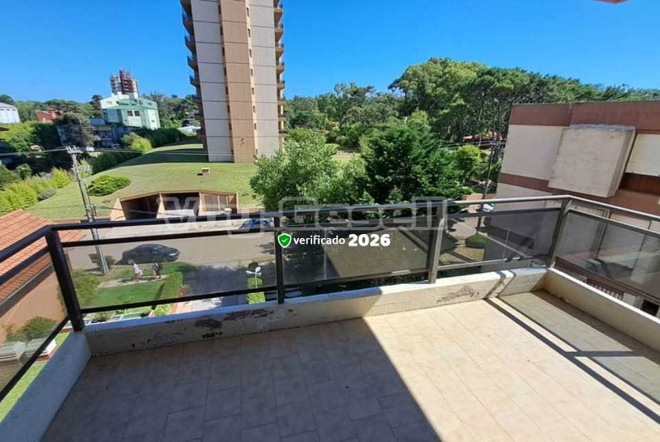 Alquilo Departamento Neretva 4A en Villa Gesell zona Barrio Norte a 230 mts de la Playa