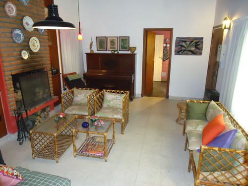 Alquilo Casa Nono A en Villa Gesell zona Barrio Norte a 1000 Mts de la Playa