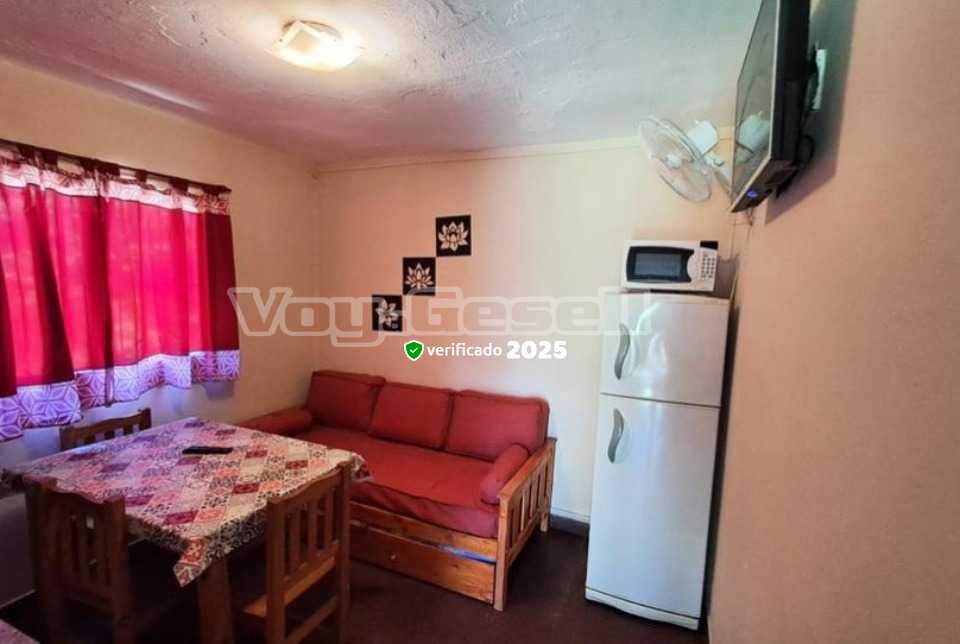 Alquilo Departamento Normibel 2 en Villa Gesell zona Centro a 700 Mts de la Playa 