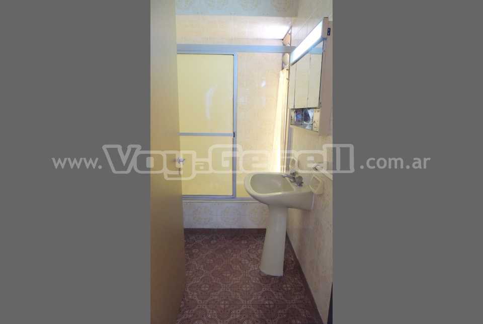 Alquilo Departamento Nosotros en Villa Gesell zona Centro a 400 mts de la Playa