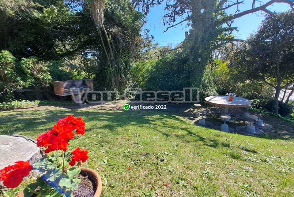 Alquilo Departamento Nosotros en Villa Gesell zona Centro a 400 mts de la Playa