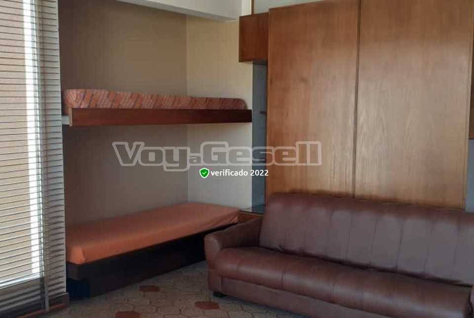 Alquilo Departamento Nosotros en Villa Gesell zona Centro a 400 mts de la Playa 