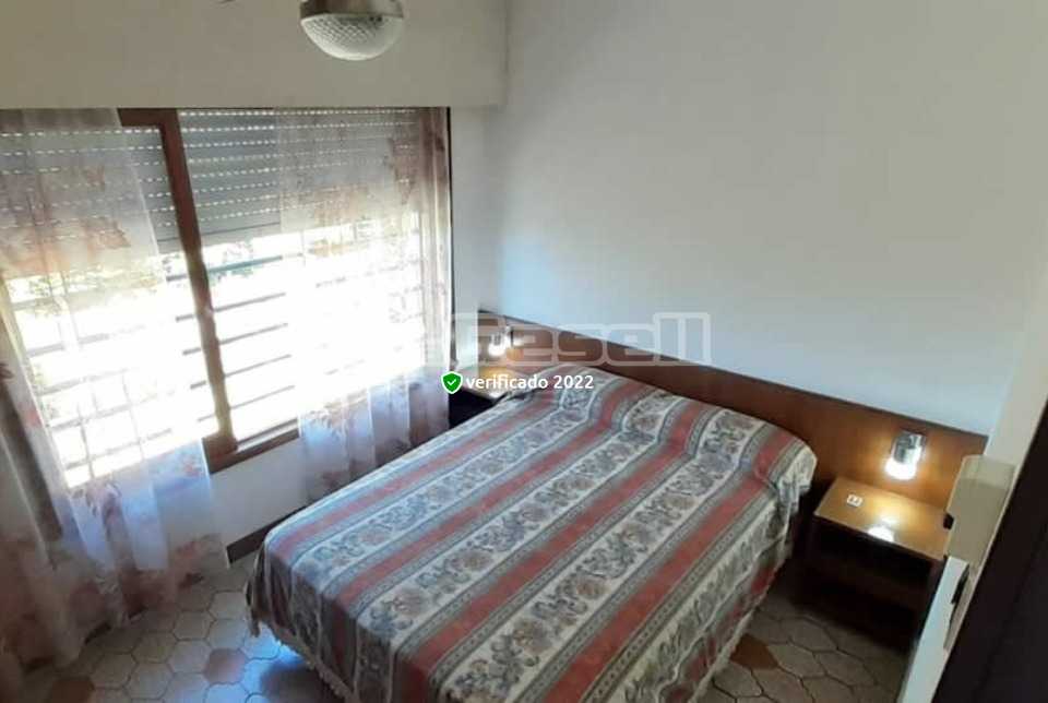 Alquilo Departamento Nosotros en Villa Gesell zona Centro a 400 mts de la Playa