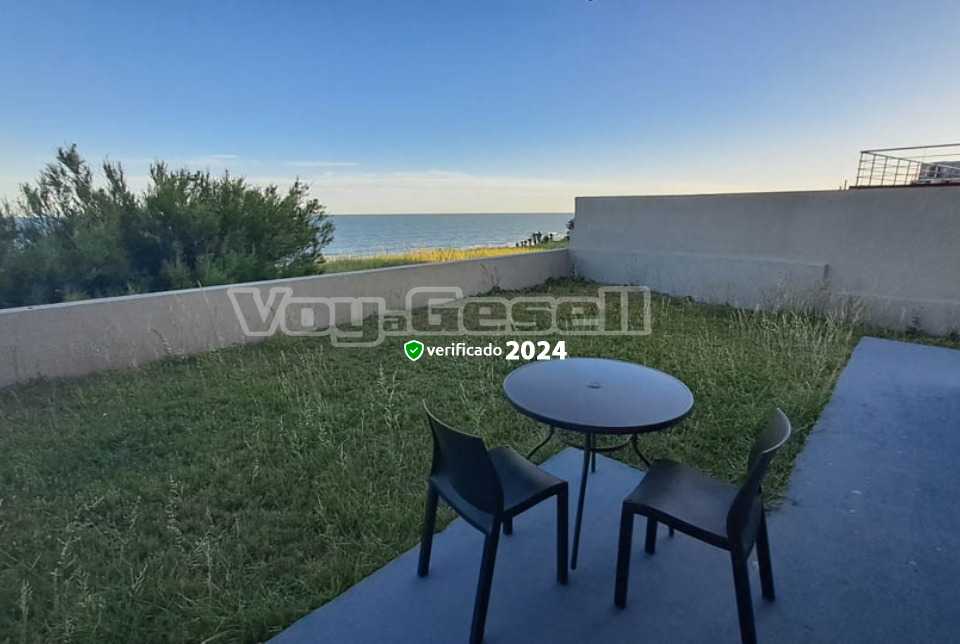 Alquilo Departamento Novilunio PB en Villa Gesell zona Sur a 10 Mts de la Playa 