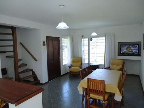 Alquilo Duplex Nuestro Sueño en Villa Gesell zona Sur a 200 Mts de la Playa 