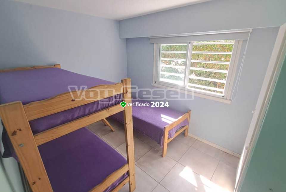 Alquilo Casa Nuria en Villa Gesell zona Centro a 550 mts de la Playa