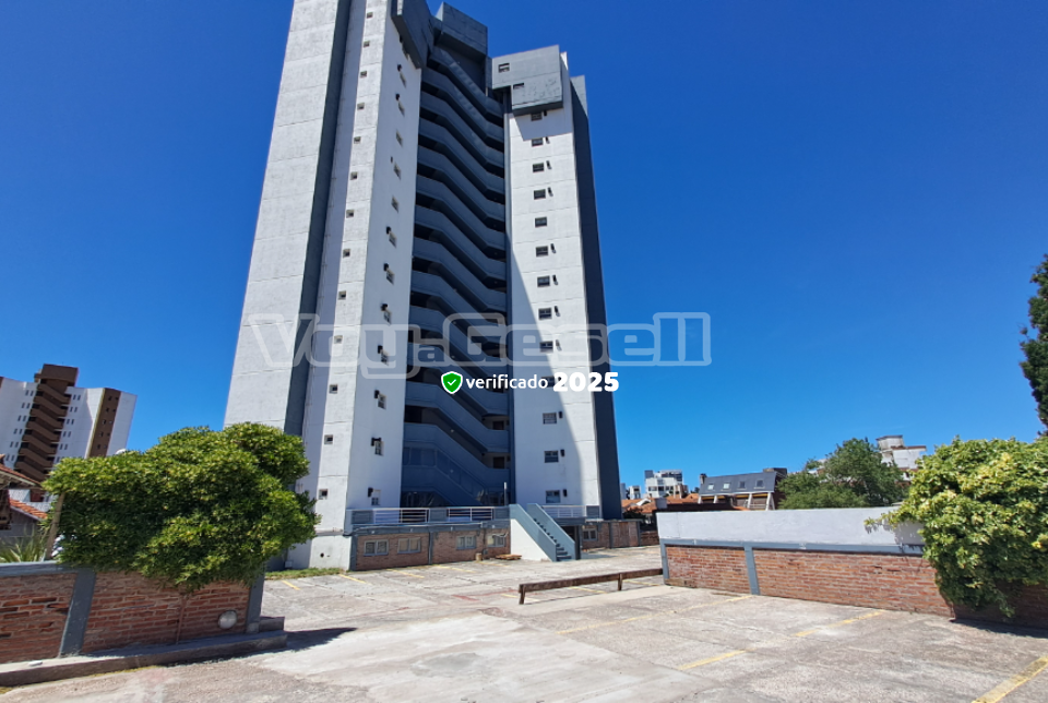 Alquilo Departamento Orion 12D en Villa Gesell zona Sur a 100 Mts de la Playa