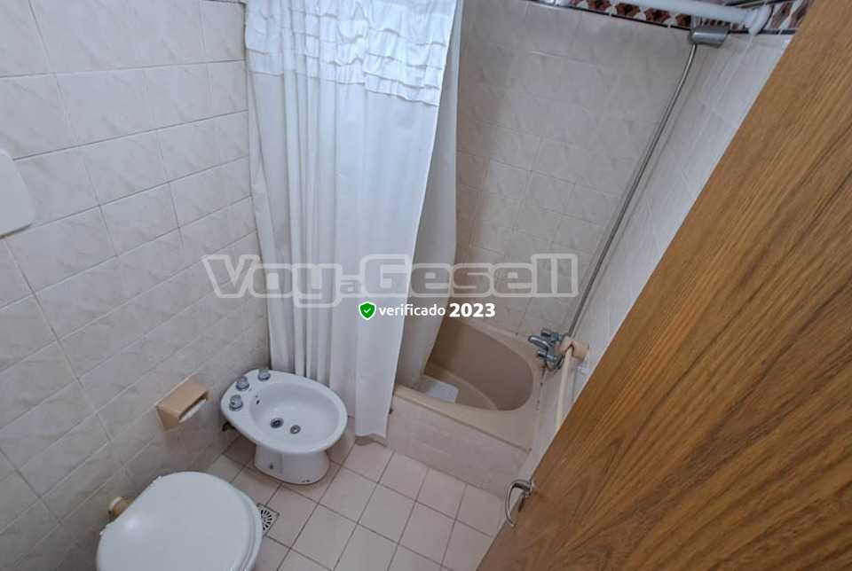 Alquilo Departamento Orion 9E en Villa Gesell zona Sur a 100 Mts de la Playa