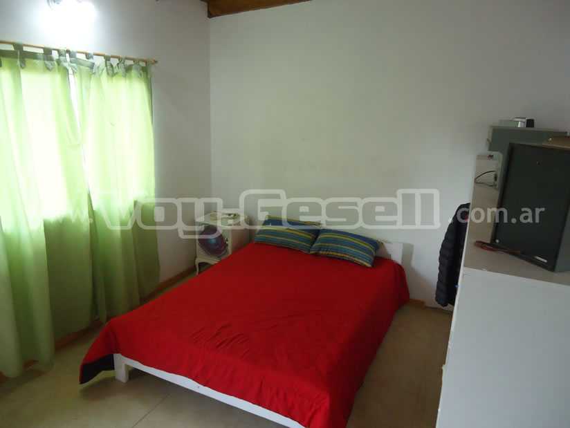 Alquilo Departamento P y P en Villa Gesell zona Centro a 1600 Mts de la Playa