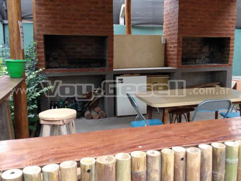 Alquilo Departamento P y P en Villa Gesell zona Centro a 1600 Mts de la Playa