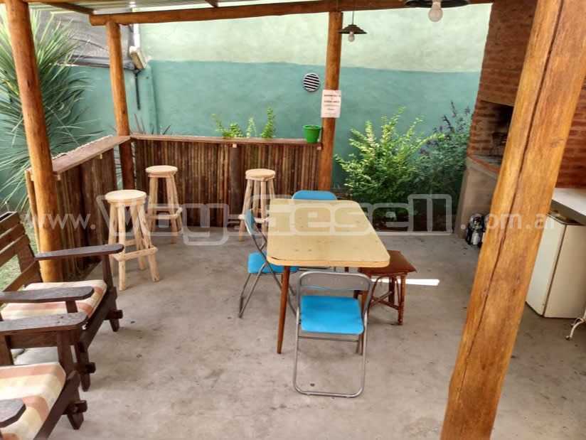 Alquilo Departamento P y P en Villa Gesell zona Centro a 1600 Mts de la Playa