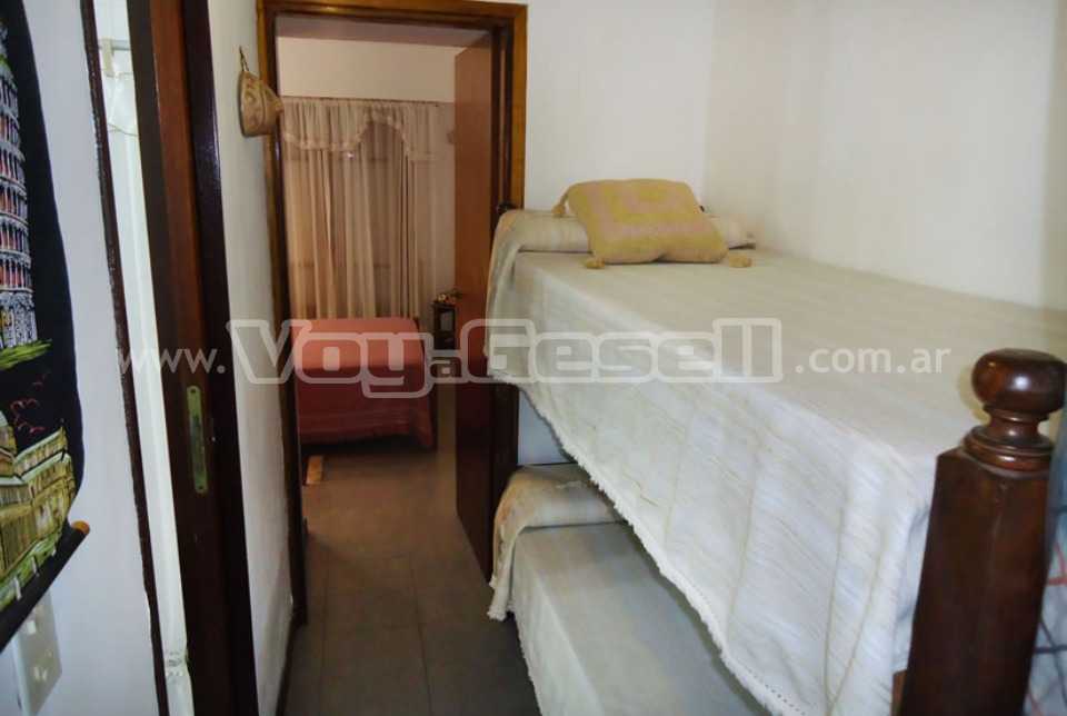 Alquilo Departamento Palmeras V depto 3 en Villa Gesell zona Centro Comercial a 50 Mts de la Playa 