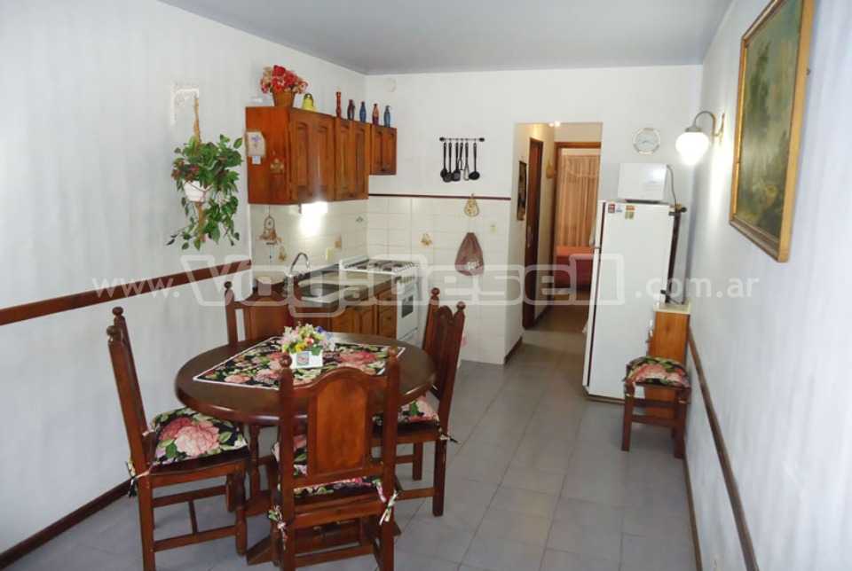 Palmeras V depto 3: Departamento en Villa Gesell zona Centro Comercial