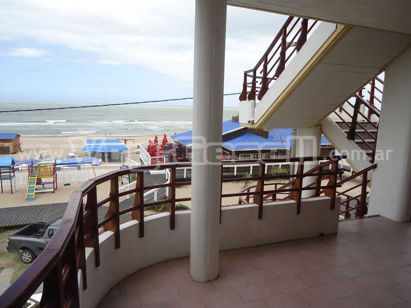 Palmeras VIII 8: Duplex en Villa Gesell zona Centro Comercial