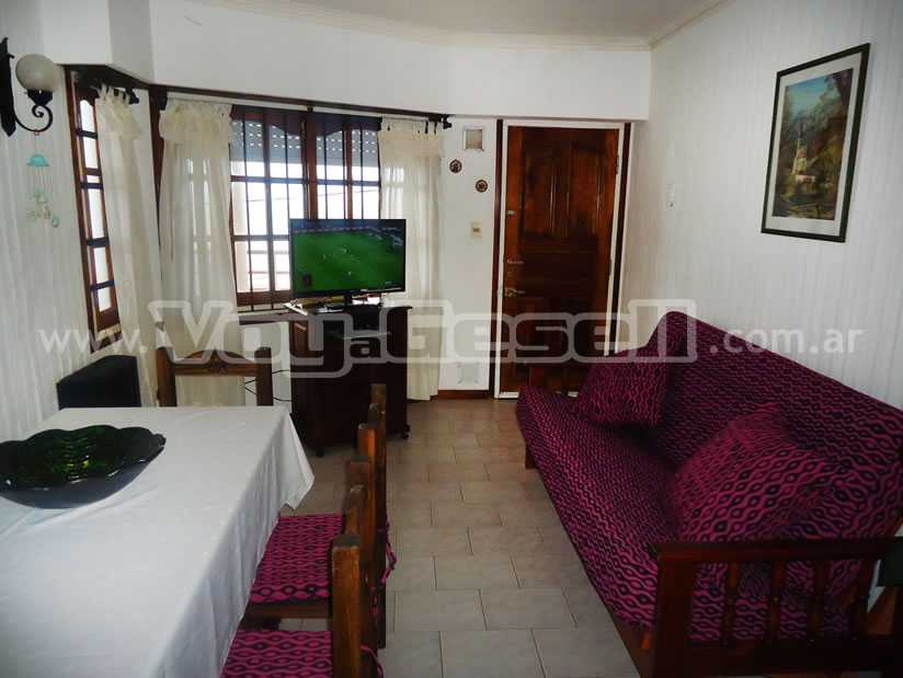 Alquilo Duplex Palmeras VIII 8 en Villa Gesell zona Centro Comercial a 10 Mts de la Playa 