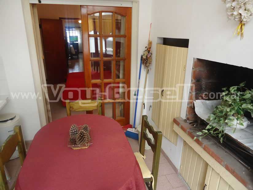 Alquilo Duplex Palmeras VIII 8 en Villa Gesell zona Centro Comercial a 10 Mts de la Playa