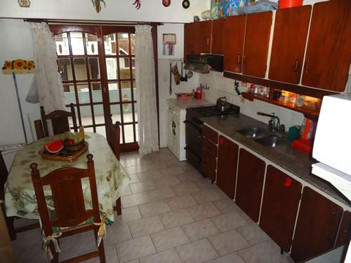 Alquilo Duplex Palmeras VIII depto 11 en Villa Gesell zona Centro Comercial a 5 Mts de la Playa 