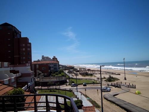Alquilo Duplex Palmeras VIII depto 11 en Villa Gesell zona Centro Comercial a 5 Mts de la Playa