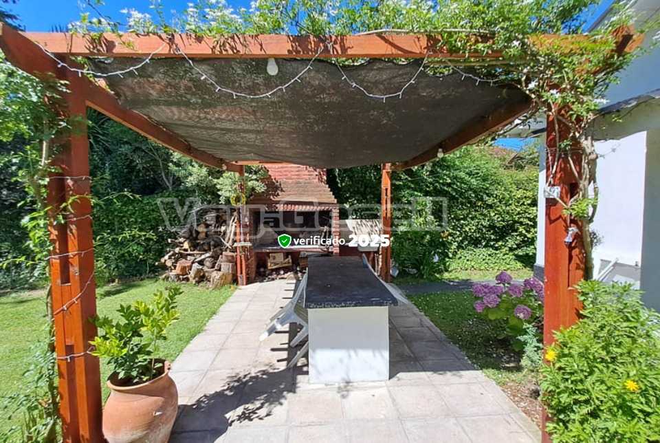 Alquilo Casa Pamela en Villa Gesell zona Centro a 650 Mts de la Playa