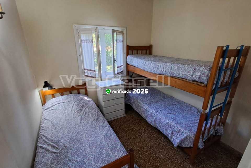 Alquilo Casa Pamela en Villa Gesell zona Centro a 650 Mts de la Playa 