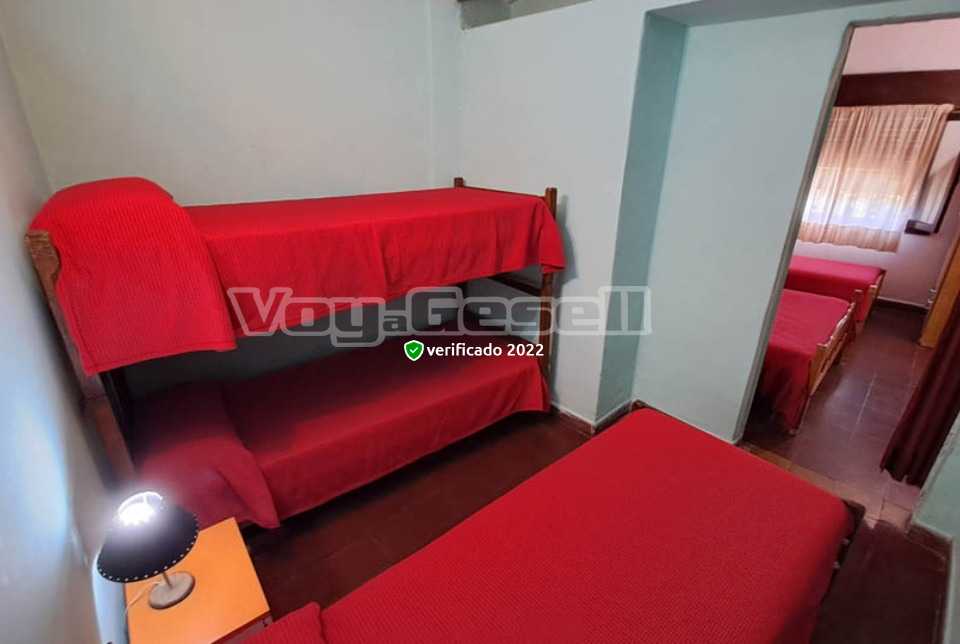 Alquilo Casa Parretta en Villa Gesell zona Centro a 1200 mts de la Playa