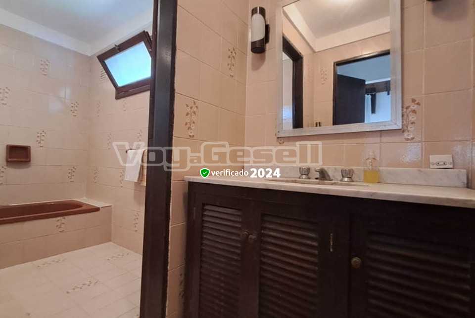 Alquilo Chalet Pelusita en Villa Gesell zona Sur a 1100 mts de la Playa