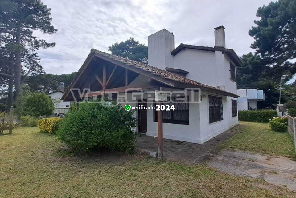 Alquilo Chalet Pelusita en Villa Gesell zona Sur a 1100 mts de la Playa 
