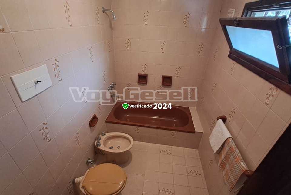 Alquilo Chalet Pelusita en Villa Gesell zona Sur a 1100 mts de la Playa